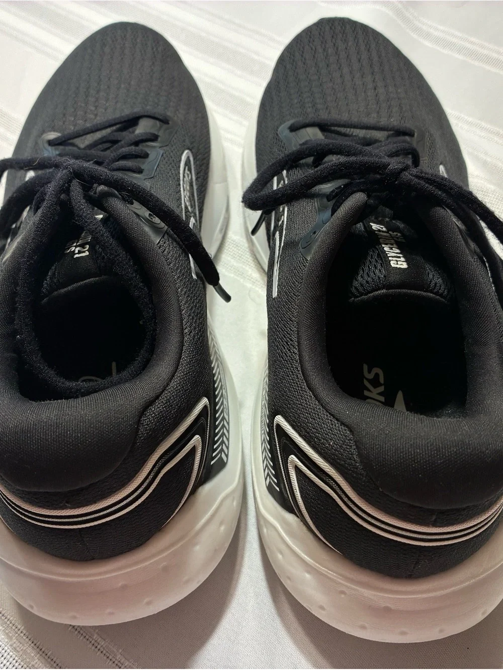 Brooks men’s athletic